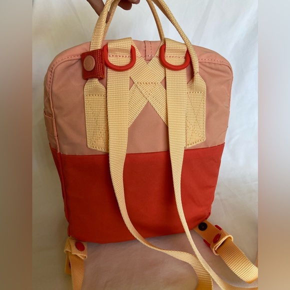 Fjällräven Women's Kanken Art Mini Backpack Poppy Fields Cotton Sky Coral Peach - Picture 4 of 13
